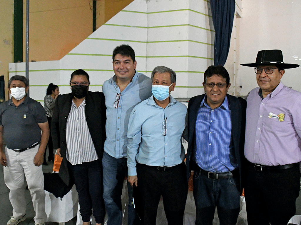 Reconcimiento-a-World-Vision-Bolivia-Cuevo